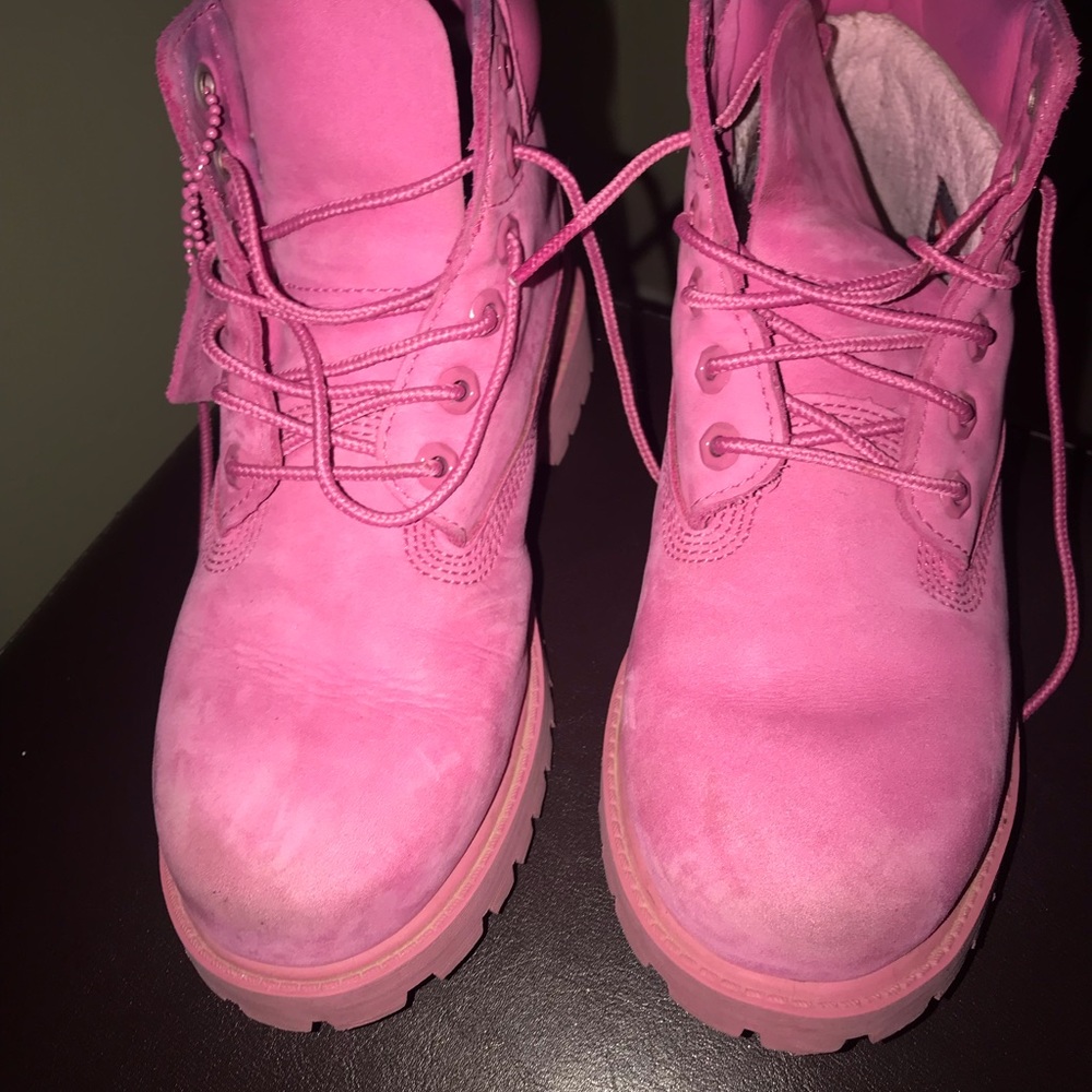 Pink Timberlands - Picture 3 of 5